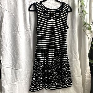 Max Studio tank dress with nice detailing puckered lower skirt texture M worn 2x